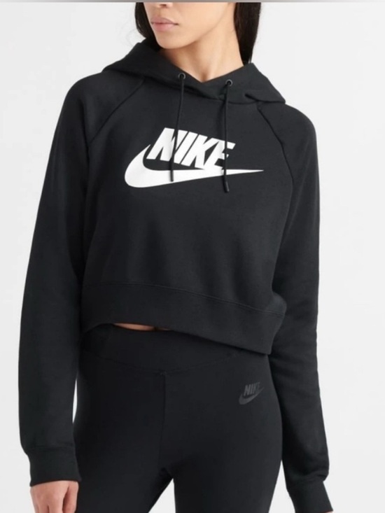 Nike Tops - Nike Sportswear Women’s Essential Cropped Hoodie Size M